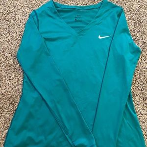 Women’s nike dry fit long sleeve